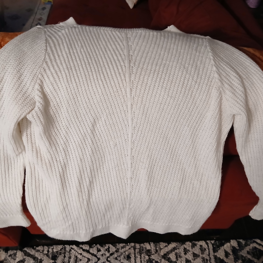Apt. 9 Women's White Crew Neck Sweater